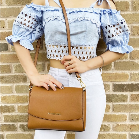 Gaby’sBags💕NWT Michael Kors Flap Crossbody - Picture 2 of 4